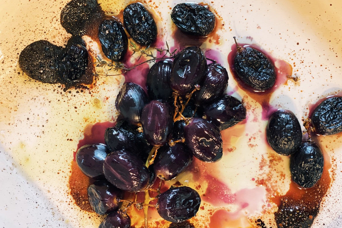 Image for Roasted grapes in olive oil—how to cook 'em 🍇: Wait, you can cook grapes?